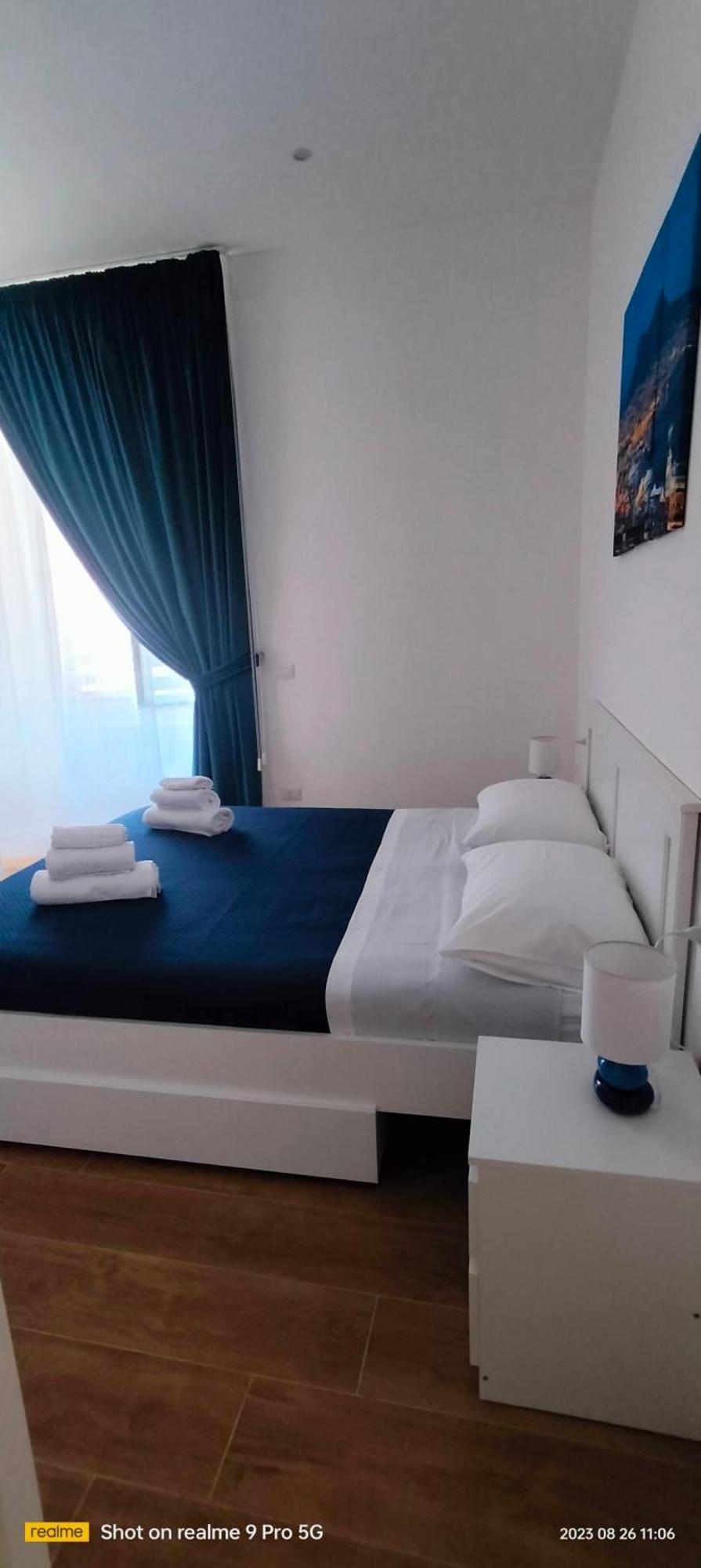 Le Follie Parthenopee Bed & Breakfast Naples Exterior photo